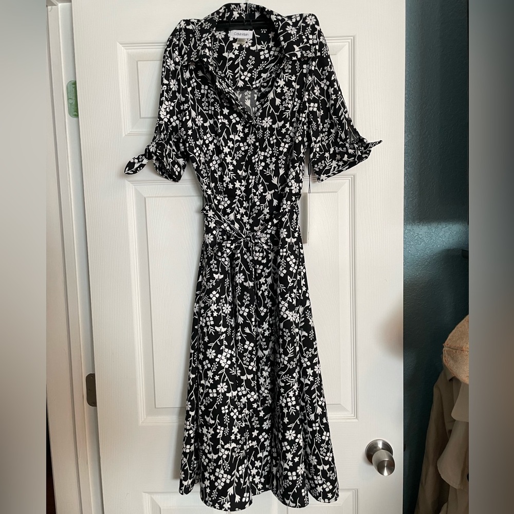 *NWT* Gorgeous Calvin Kline dress, business or elevated casual!